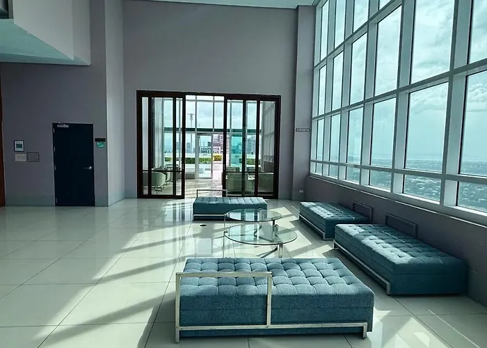 New Beacon Makati Near Airport With Pool Access Manila