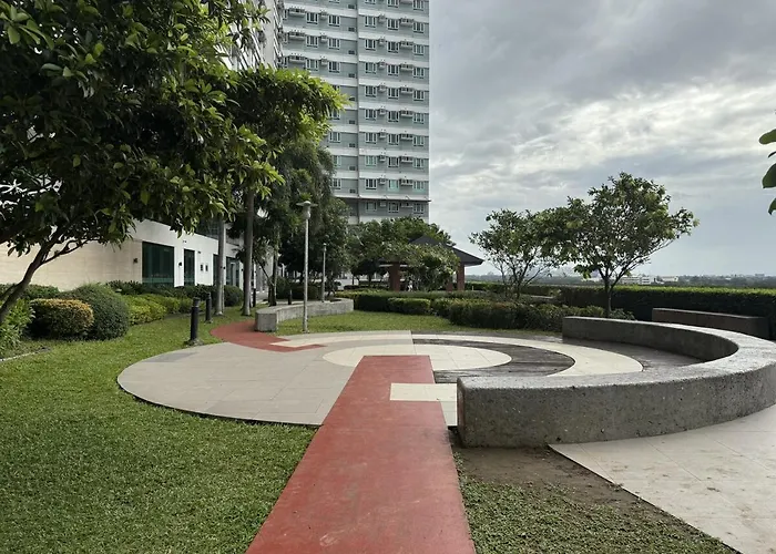 New Beacon Makati Near Airport With Pool Access * Manila